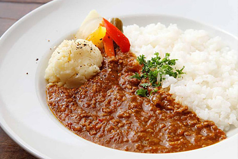 人気のルードーカレー